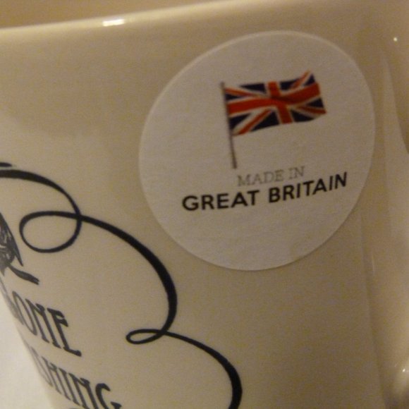 Royal Stafford Burslem UK "Gone Fishing" Mug Never Used Coffee Tea - Picture 3 of 6